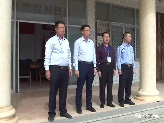 汕尾陆丰驻甲子东方村工作组开展涉毒清理清查行动